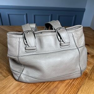 Cole Haan Elegant Silver Gray Leather Tote Bag - pre-owned